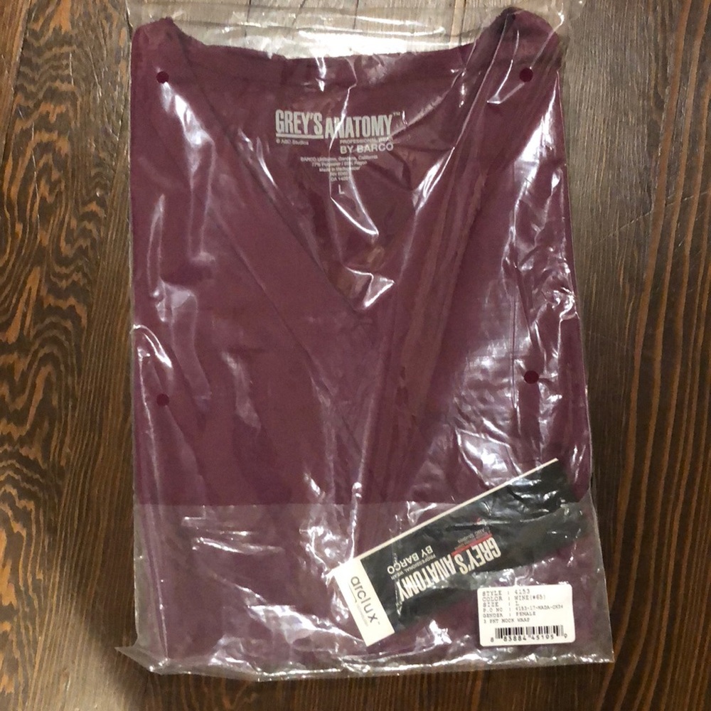 Greys Anatomy Scrub top